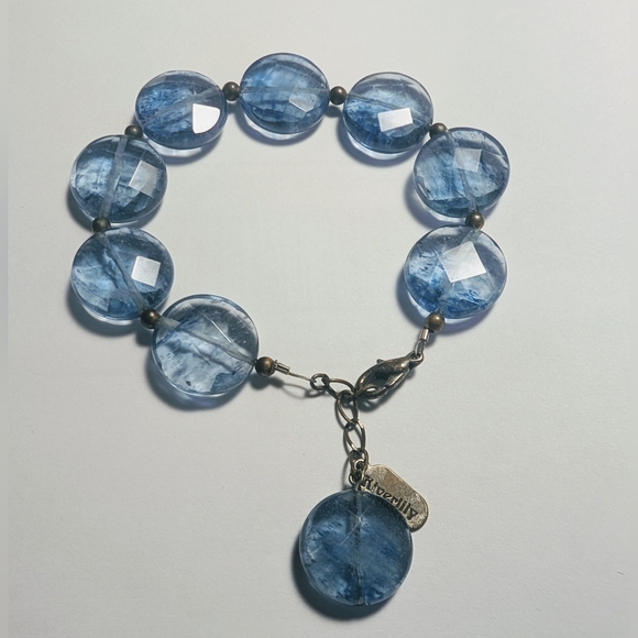 Delicate Vintage Blue Glass Beaded Bracelet - Picture 1 of 3
